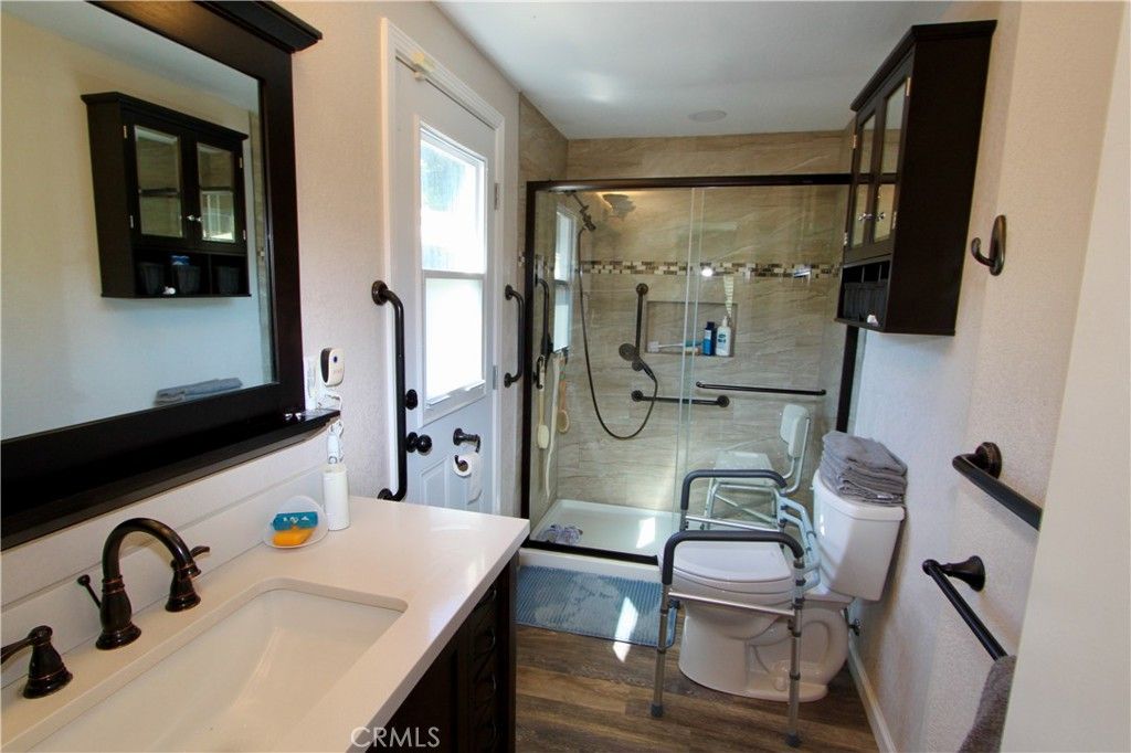 Image 16 of property listing at 3101 9th Street, Clearlake, CA 95422