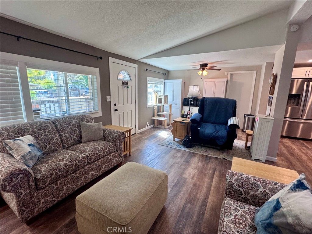 Image 6 of property listing at 3101 9th Street, Clearlake, CA 95422