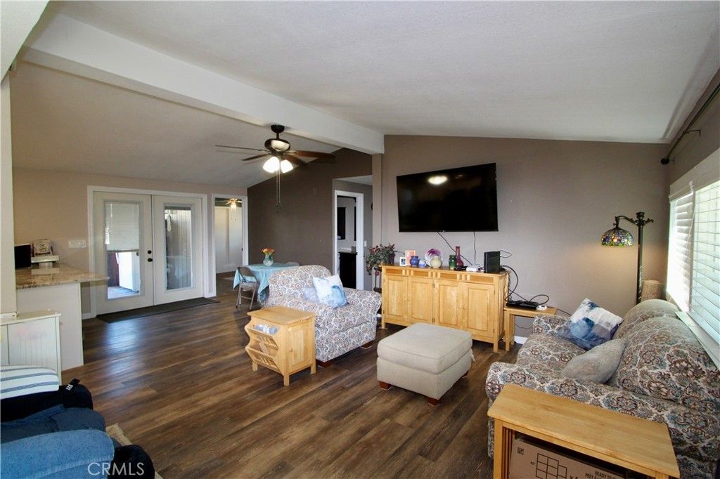 Image 9 of property listing at 3101 9th Street, Clearlake, CA 95422