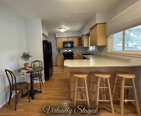 2250 N 103rd Street, Wauwatosa, WI 53226