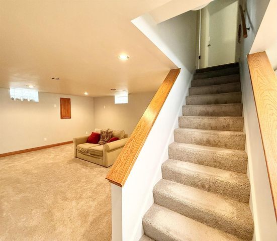 2250 N 103rd Street, Wauwatosa, WI 53226