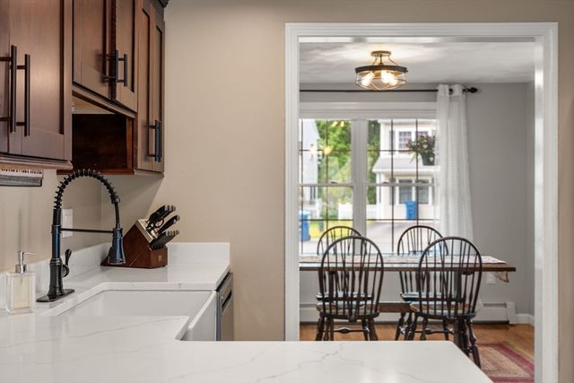 101 Orchard St, Tewksbury, MA 01876