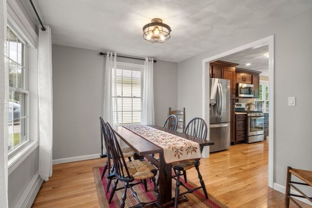 101 Orchard St, Tewksbury, MA 01876