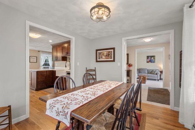 101 Orchard St, Tewksbury, MA 01876