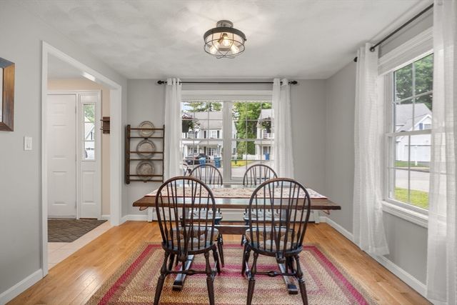 101 Orchard St, Tewksbury, MA 01876