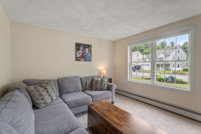 101 Orchard St, Tewksbury, MA 01876