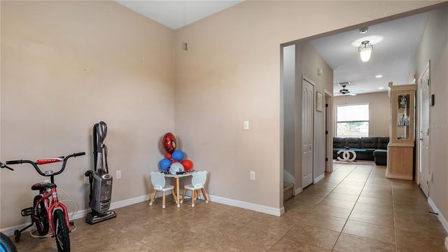 10235 VILLA PALAZZO COURT, Tampa, FL 33615