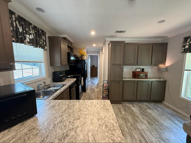 397 Phillips Drive, Freeport, FL 32439