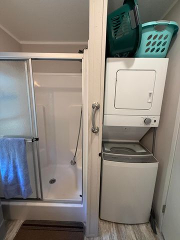 397 Phillips Drive, Freeport, FL 32439