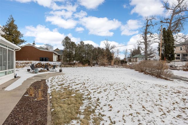 2451 Grande Avenue SE, Cedar Rapids, IA 52403