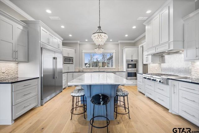 5502 NATHAN DR, Chandler, TX 75758