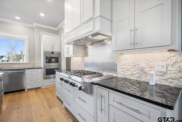 5502 NATHAN DR, Chandler, TX 75758