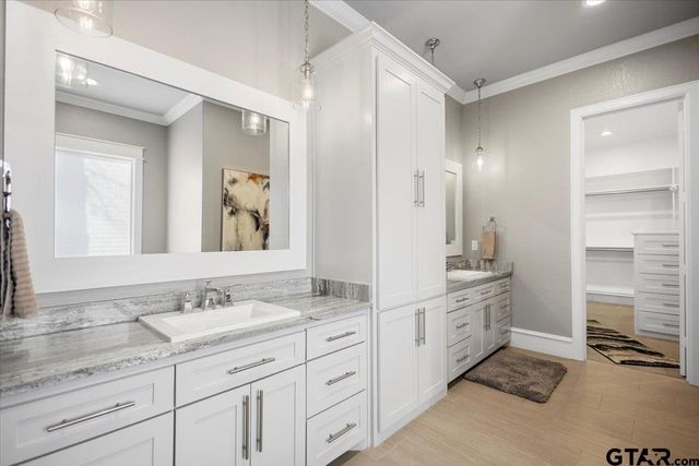 5502 NATHAN DR, Chandler, TX 75758