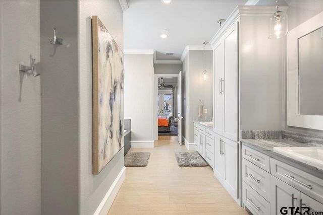 5502 NATHAN DR, Chandler, TX 75758