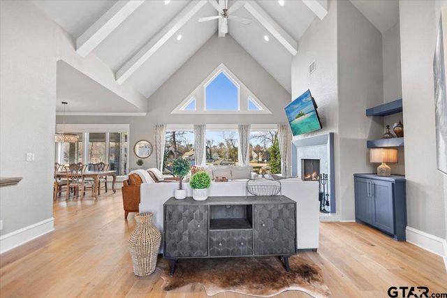 5502 NATHAN DR, Chandler, TX 75758