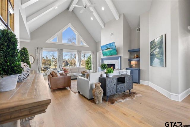 5502 NATHAN DR, Chandler, TX 75758