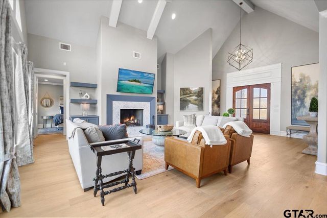 5502 NATHAN DR, Chandler, TX 75758