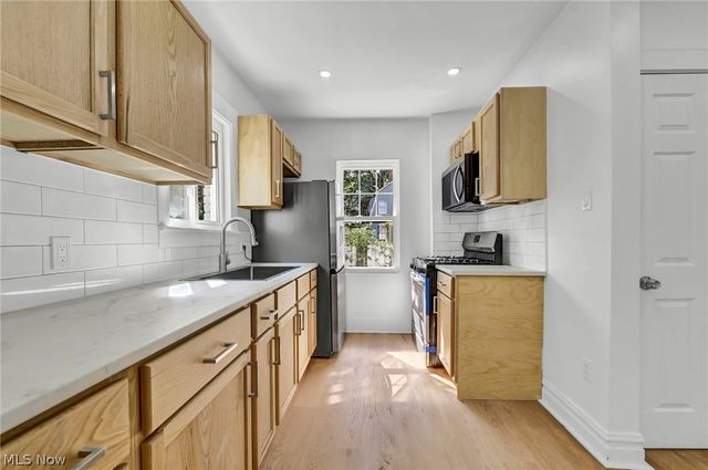 1584 Hampton Road, Akron, OH 44305