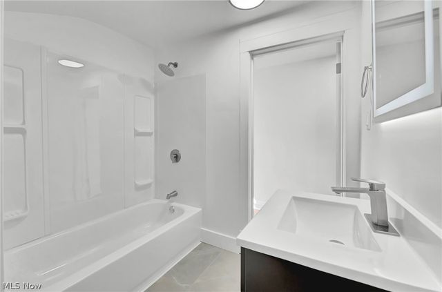 1584 Hampton Road, Akron, OH 44305