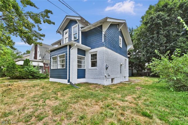 1584 Hampton Road, Akron, OH 44305