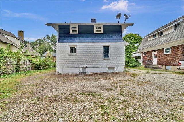 1584 Hampton Road, Akron, OH 44305