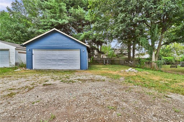 1584 Hampton Road, Akron, OH 44305