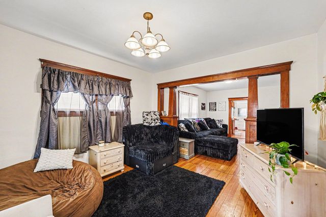 1822 4th Street, Wyandotte City, MI 48192