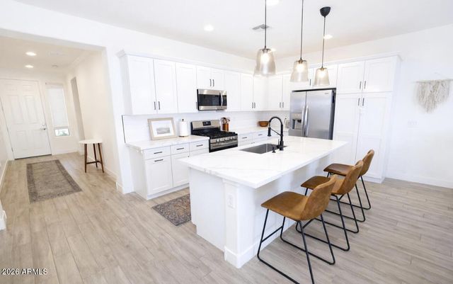 14417 W West Wind Drive, Surprise, AZ 85387