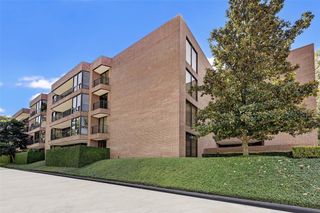 9333 Memorial Drive 413, Houston, TX 77024