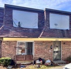 203 Peyton SW Place, Atlanta, GA 30311