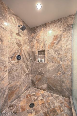 2000 Fashion Show Drive 5417, Las Vegas, NV 89109