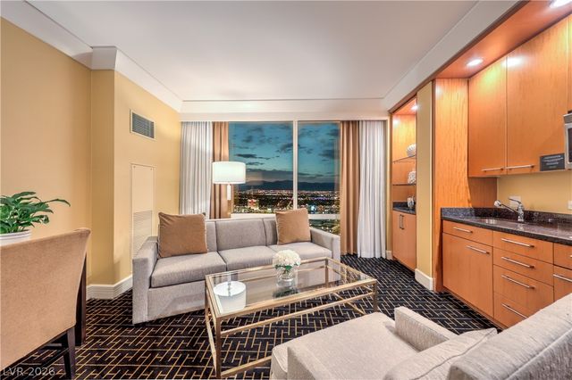 2000 Fashion Show Drive 5417, Las Vegas, NV 89109