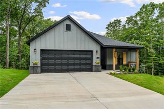 3 Arrow Drive, Bella Vista, AR 72714