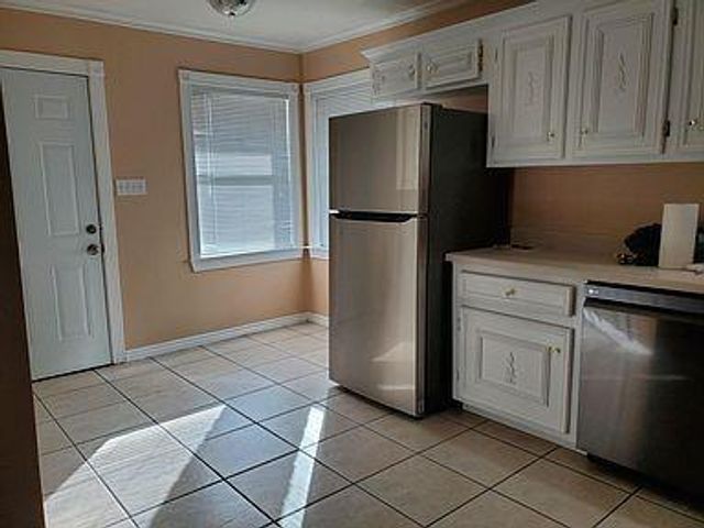 9905 Westview Drive, Houston, TX 77055