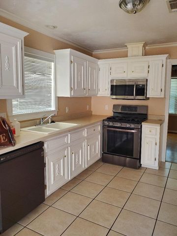 9905 Westview Drive, Houston, TX 77055