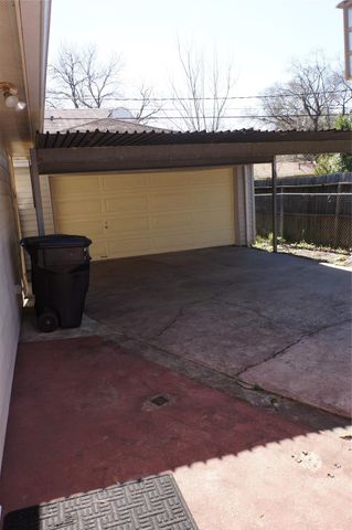 9905 Westview Drive, Houston, TX 77055