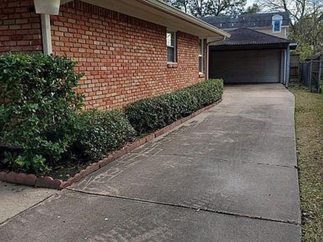 9905 Westview Drive, Houston, TX 77055