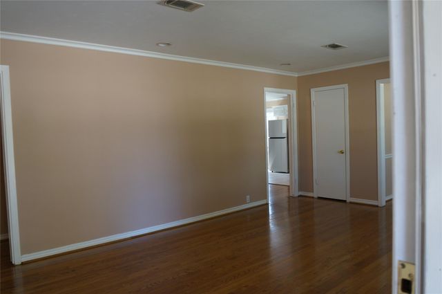 9905 Westview Drive, Houston, TX 77055