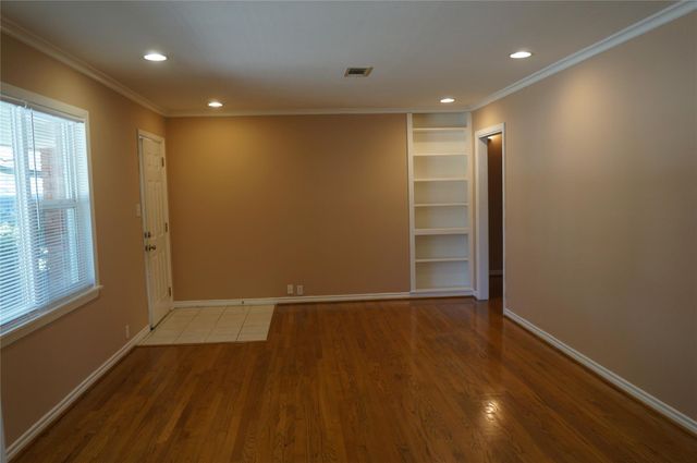 9905 Westview Drive, Houston, TX 77055
