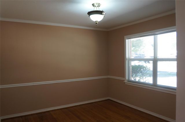 9905 Westview Drive, Houston, TX 77055