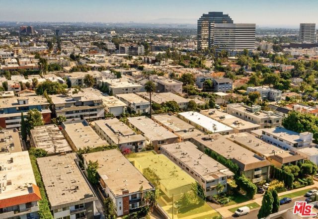 11938 Dorothy Street, Los Angeles, CA 90049