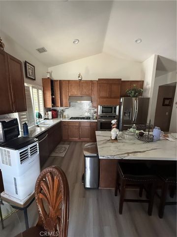 11551 Knoll Vista, Moreno Valley, CA 92555