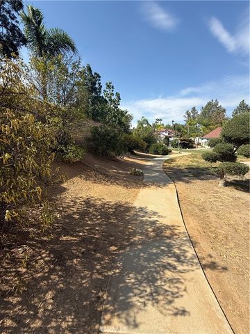 11551 Knoll Vista, Moreno Valley, CA 92555