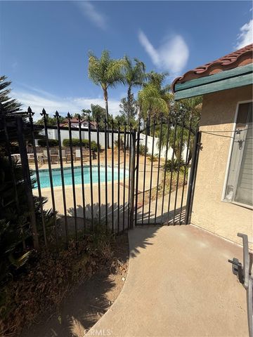 11551 Knoll Vista, Moreno Valley, CA 92555