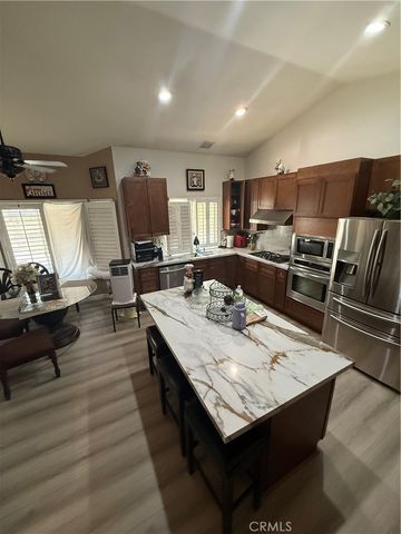 11551 Knoll Vista, Moreno Valley, CA 92555