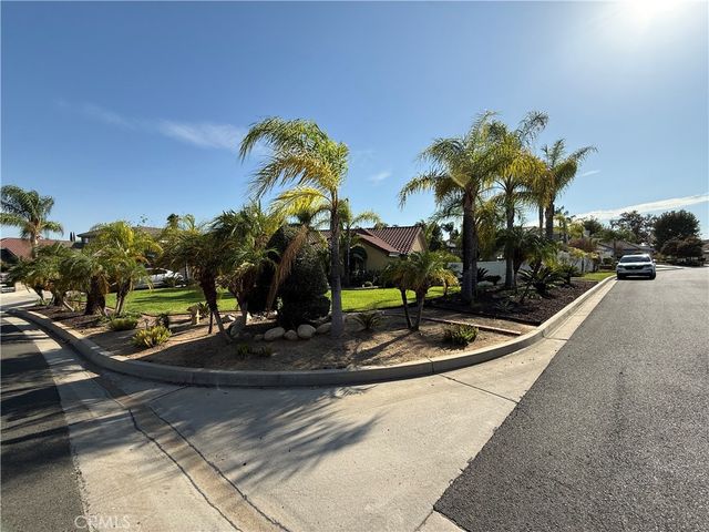 11551 Knoll Vista, Moreno Valley, CA 92555