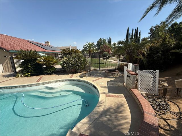 11551 Knoll Vista, Moreno Valley, CA 92555
