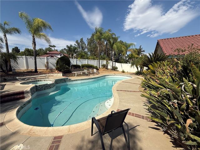 11551 Knoll Vista, Moreno Valley, CA 92555