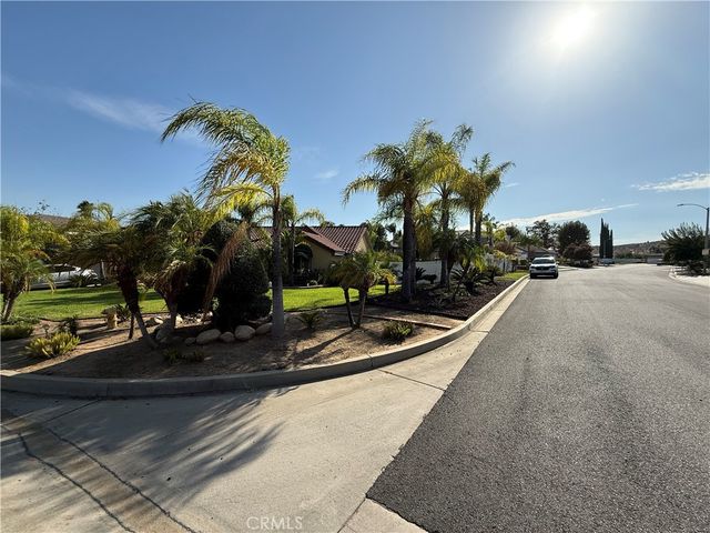 11551 Knoll Vista, Moreno Valley, CA 92555