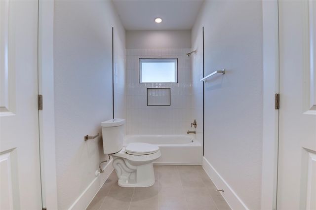 5132 Rosslyn Road, Houston, TX 77018